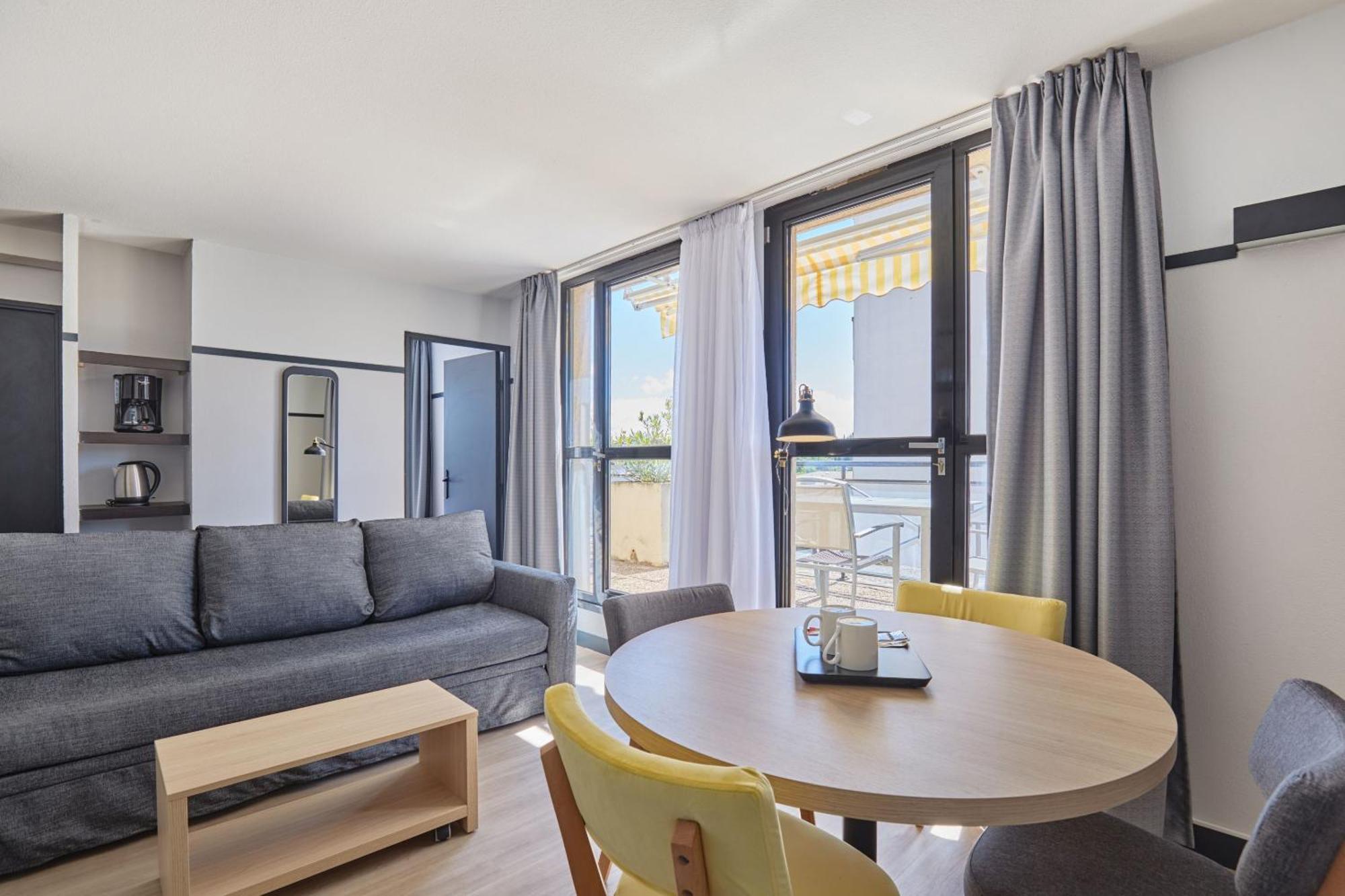Appart Hotel Odalys City Aix En Provence Les Floridianes Aix-en-Provence Bagian luar foto