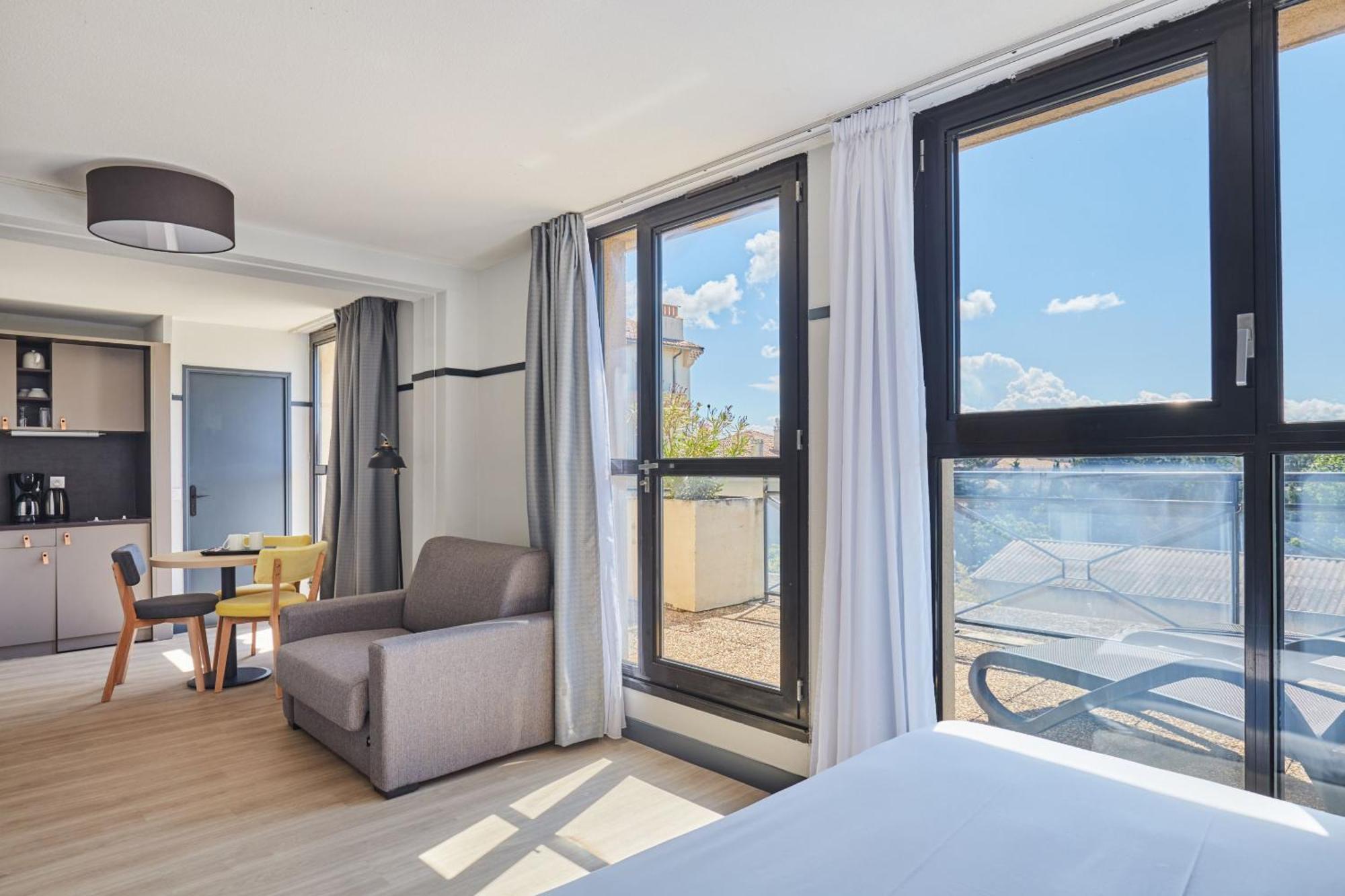 Appart Hotel Odalys City Aix En Provence Les Floridianes Aix-en-Provence Bagian luar foto