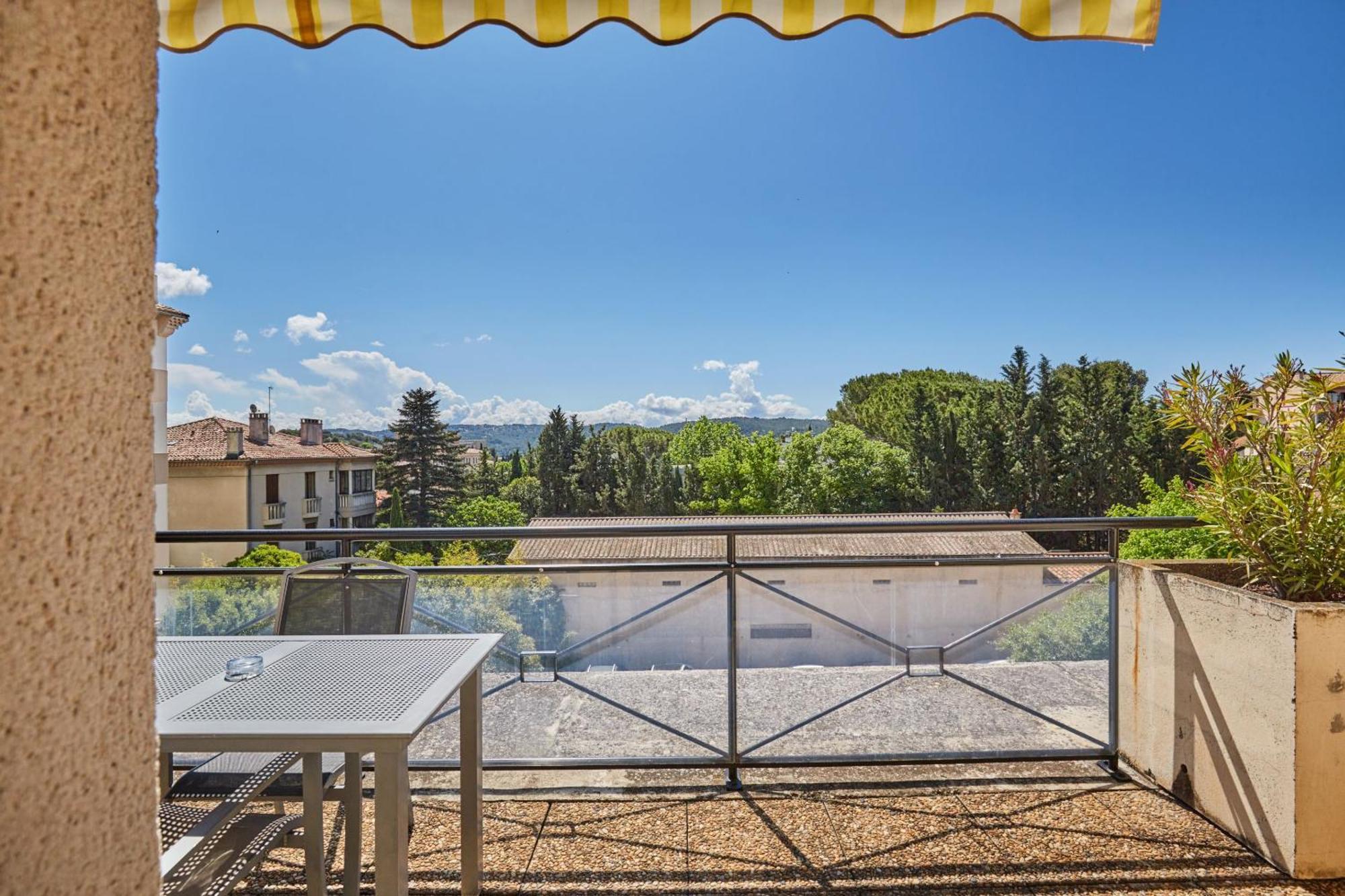Appart Hotel Odalys City Aix En Provence Les Floridianes Aix-en-Provence Bagian luar foto